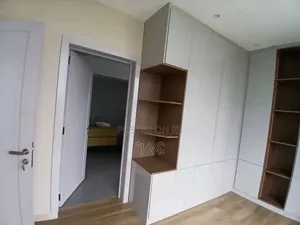 8bdrm House in ቅንጡ ቪላ መገናኛ አምቼ 23ዐ, Bole for sale
