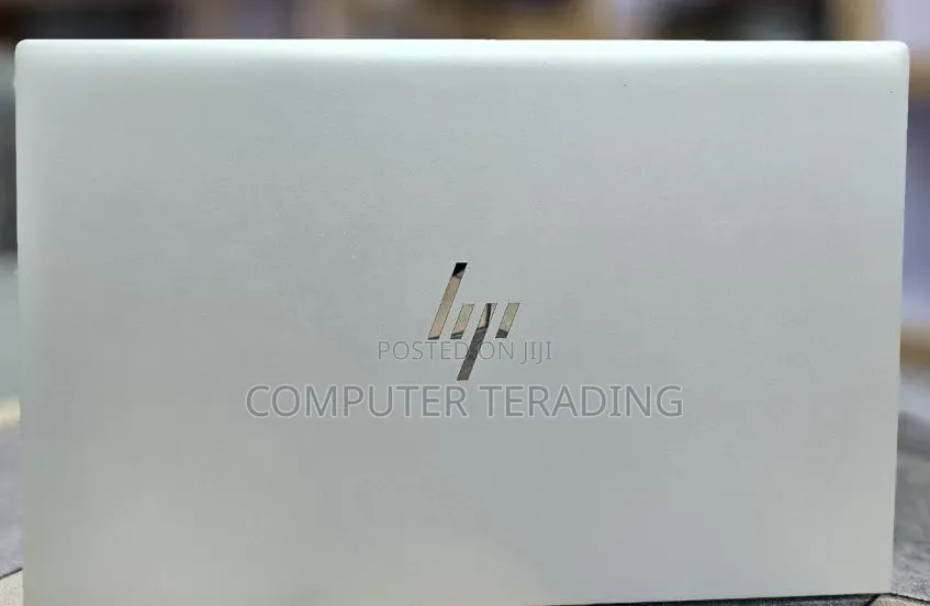 New Laptop HP EliteBook 845 G8 16GB AMD Ryzen 5 SSD 512GB