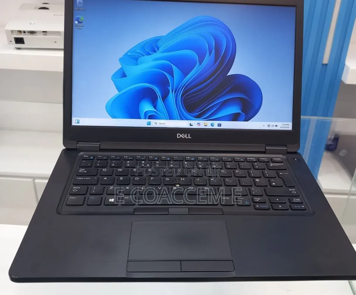 New Laptop Dell 8GB Intel Core i5 SSD 256GB