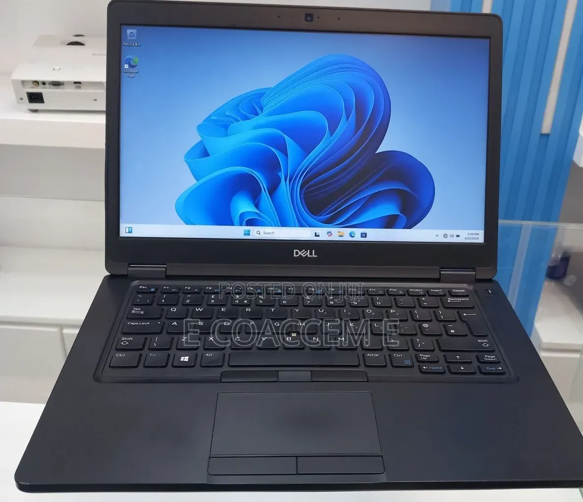 New Laptop Dell 8GB Intel Core i5 SSD 256GB