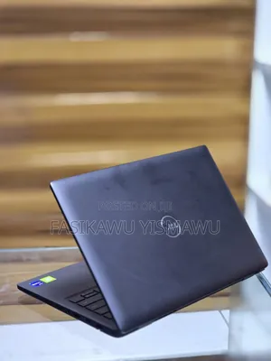 New Laptop Dell Latitude 5310 8GB Intel Core i7 SSD 256GB