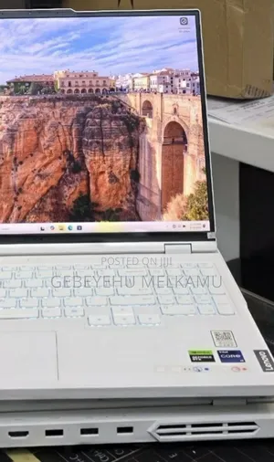 New Laptop Lenovo 16GB Intel Core i9 SSD 1T