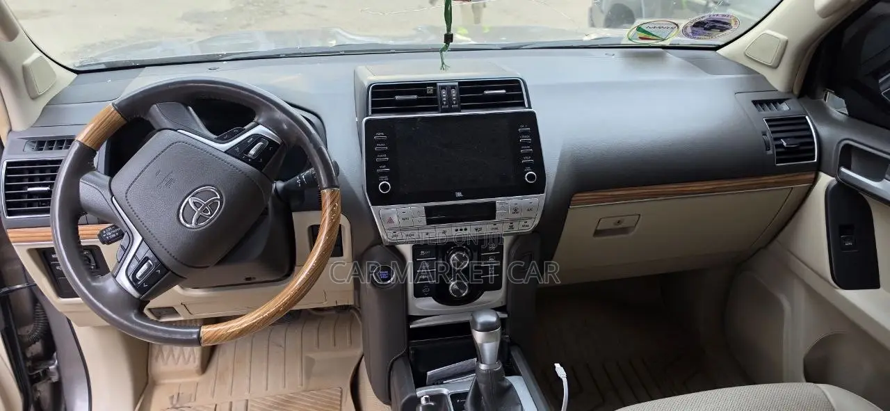 Toyota Land Cruiser Prado 3.0 172hp 2021 Gray