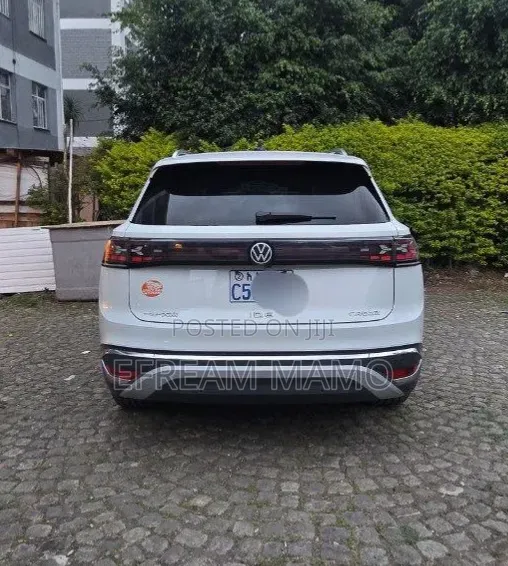 Volkswagen ID.6 2023