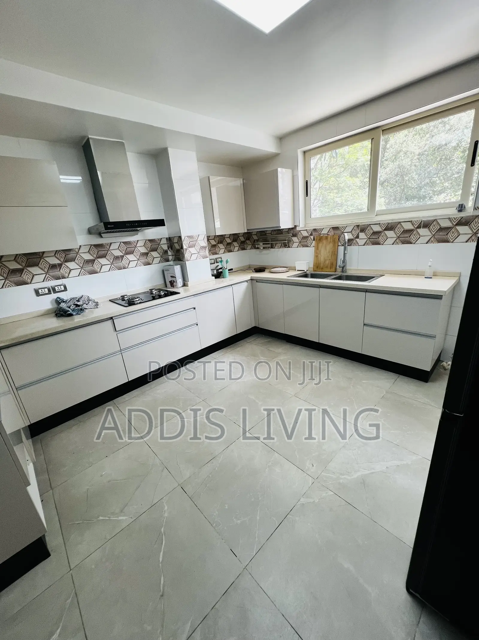 Furnished 3bdrm Apartment in Bole for rent