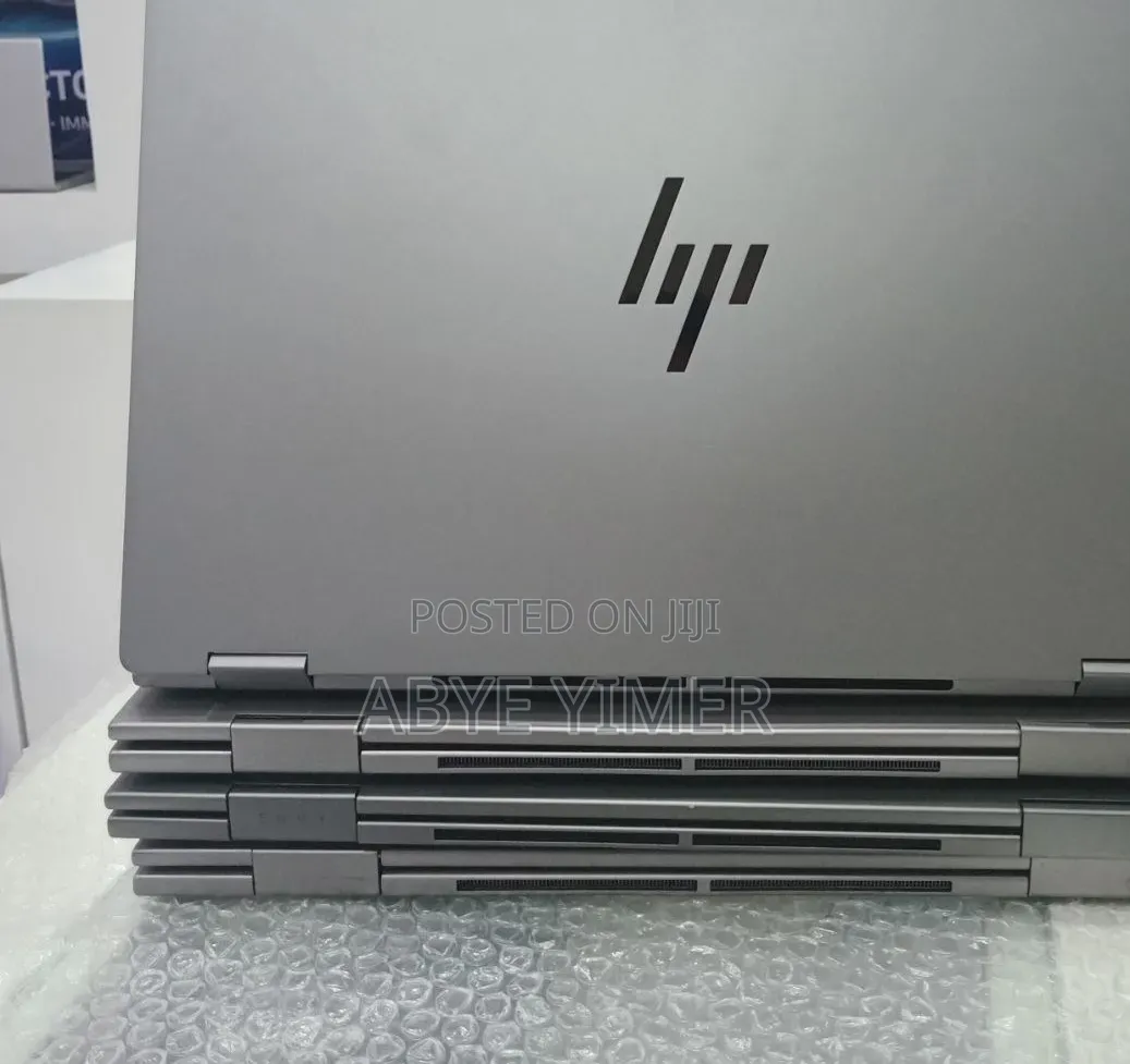 New Laptop HP OmniBook 5 14" 16GB AMD Ryzen 5 SSD 512GB
