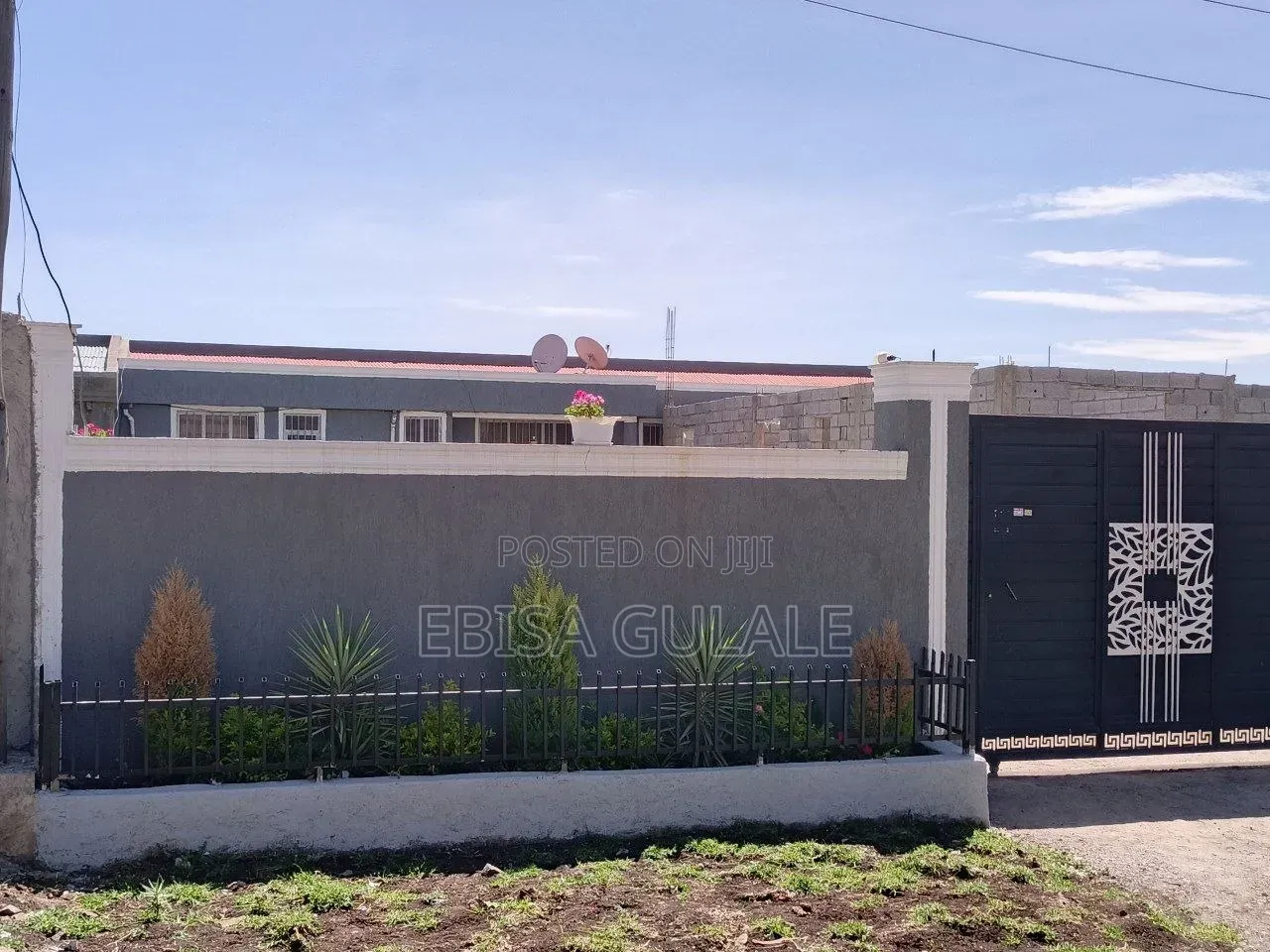 Furnished 3bdrm Farm House in Yeka for sale