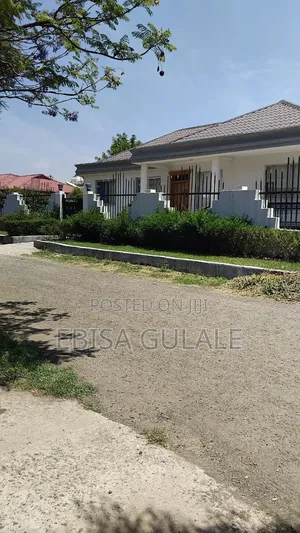 Furnished 7bdrm Farm House in Yeka for sale