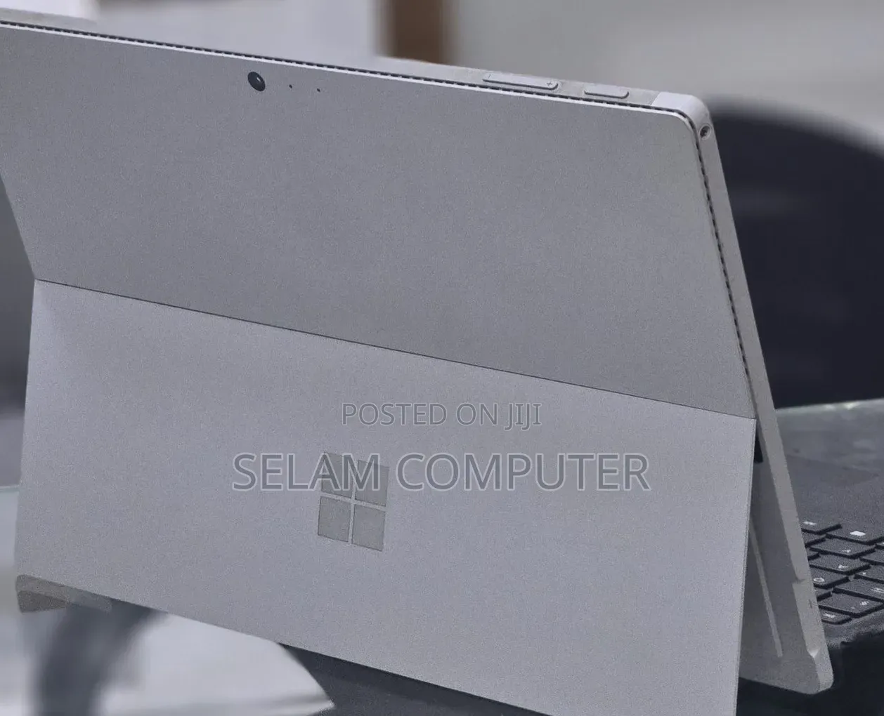 New Laptop Microsoft Surface 8GB Intel Core i7 SSD 256GB