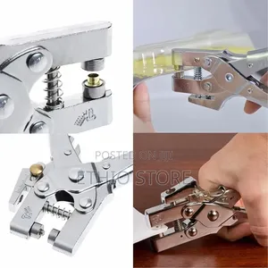 Eyelet Plier