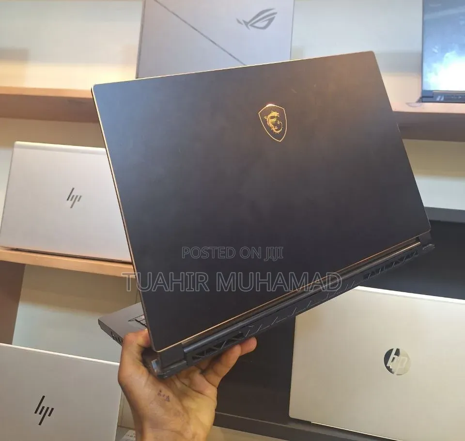 New Laptop MSI GS65 Stealth Thin 8RE 16GB Intel Core i7 SSD 512GB
