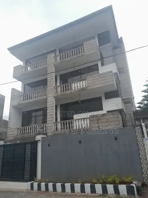 8bdrm House in Bole for rent