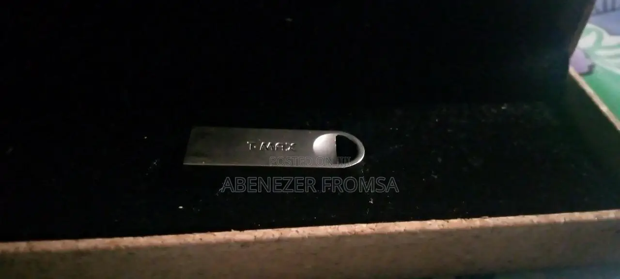 Usb Flash Drive (T-max Brand).
