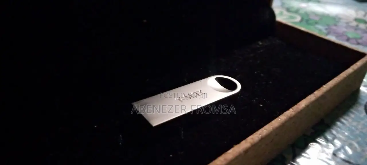 Usb Flash Drive (T-max Brand).