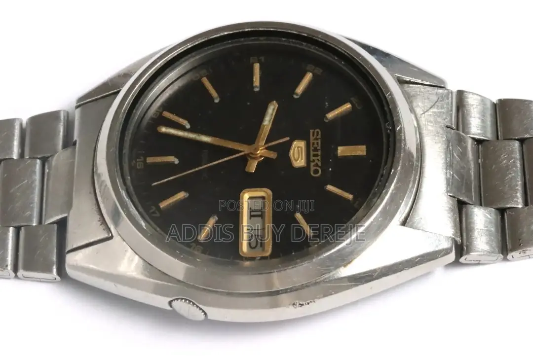 Vintage 1980s Automatic Watch ኦርጅናል Seiko 5 ሰዓት ለሽያጭ