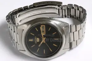 Vintage 1980s Automatic Watch ኦርጅናል Seiko 5 ሰዓት ለሽያጭ