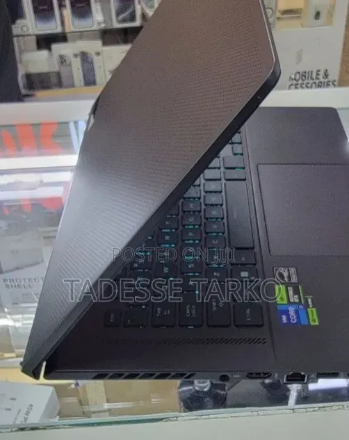New Laptop Asus ROG Zephyrus G16 16GB Intel Core i7 SSD 512GB