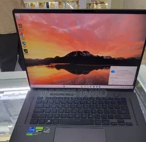 New Laptop Asus ROG Zephyrus G16 16GB Intel Core i7 SSD 512GB