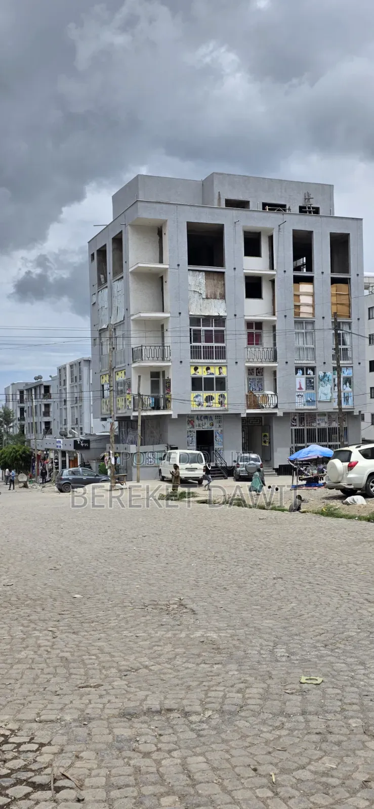 Commercial Building for Sale