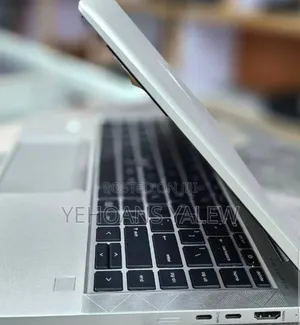 New Laptop HP EliteBook 840 G8 16GB AMD Ryzen 5 SSD 512GB