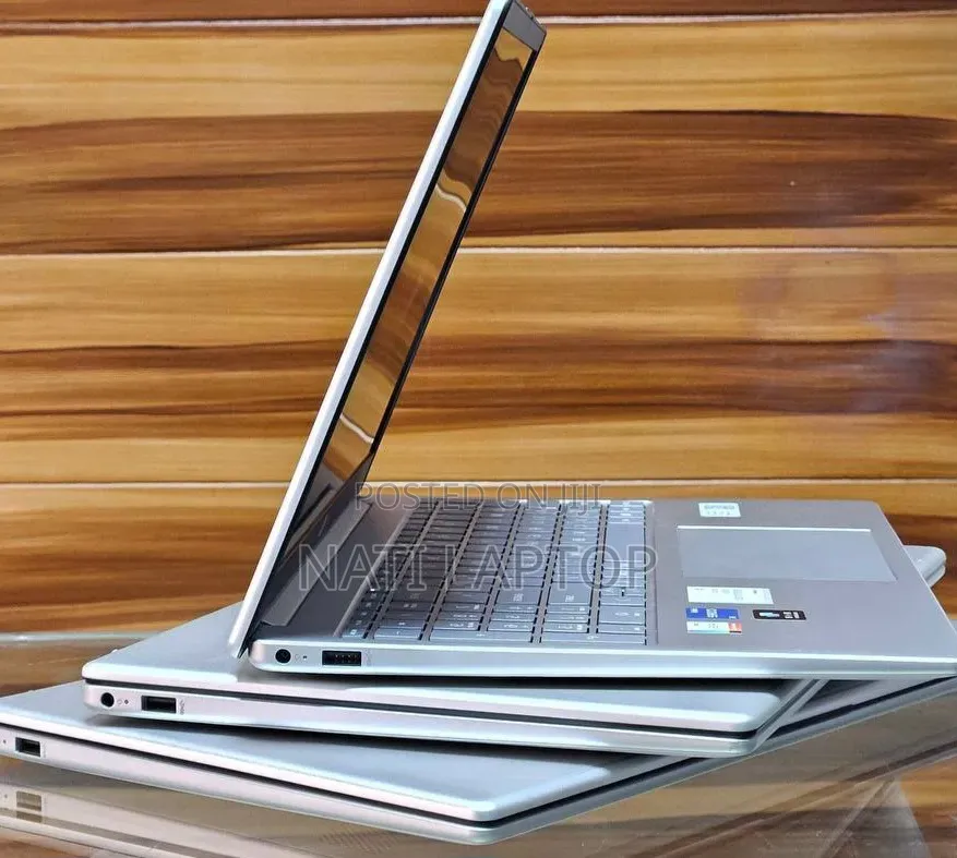 New Laptop HP Stream Notebook 16GB Intel Core i5 SSD 1T