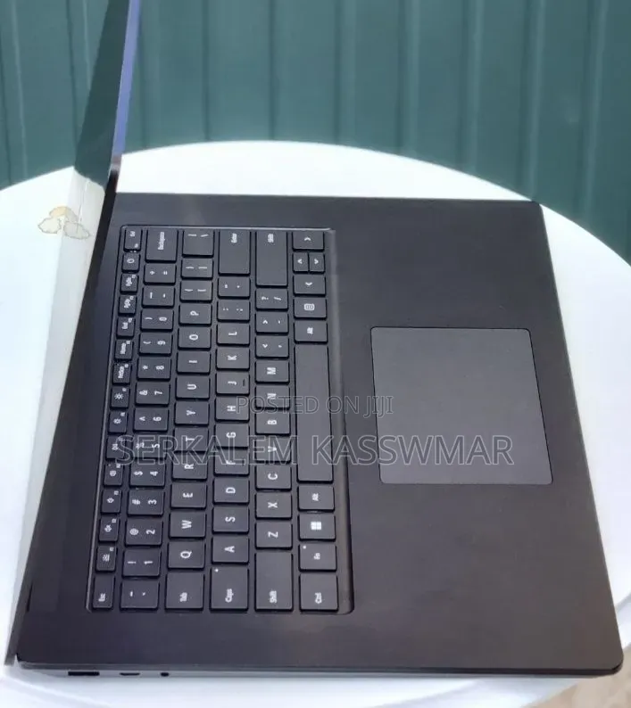 New Laptop Microsoft Surface Laptop 5 16GB Intel Core i7 SSD 256GB