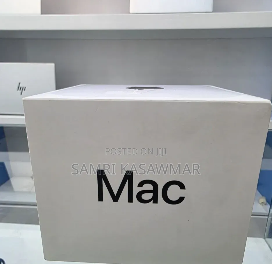New Apple MacBook Air 2025 M4 13-inch 16GB Intel Core i7 SSD 256GB