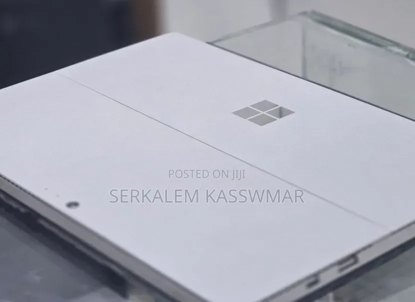 New Laptop Microsoft Surface Pro 3 8GB Intel Core i7 SSD 256GB