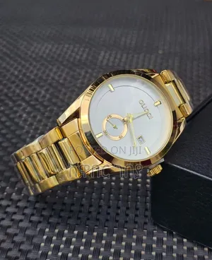 Gucci Mens Gold Watch - Elegant White Dial