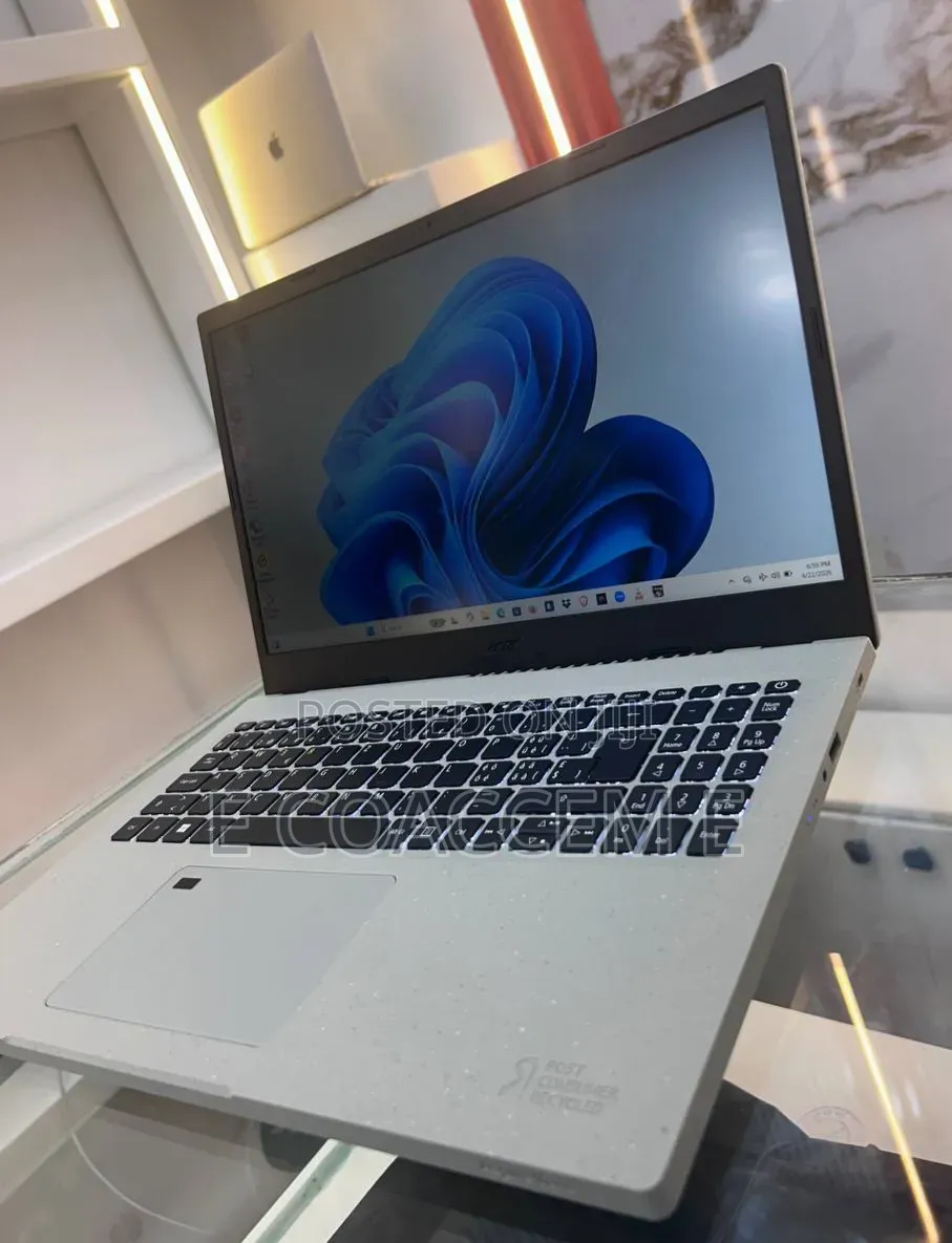 New Laptop Acer 16GB Intel Core i7 SSD 1T
