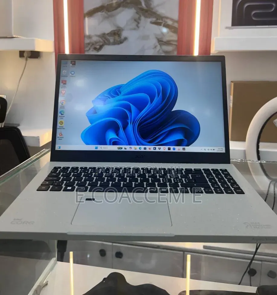 New Laptop Acer 16GB Intel Core i7 SSD 1T
