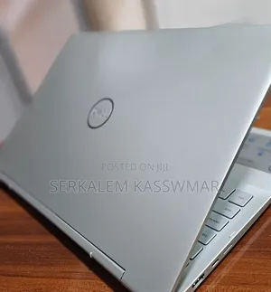 New Laptop Dell Inspiron 15 8GB Intel Core i5 SSD 256GB