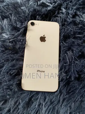 Apple iPhone 8 64 GB Gold