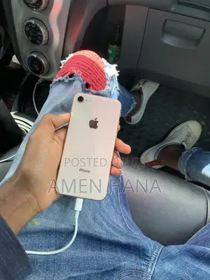 Apple iPhone 8 64 GB Gold