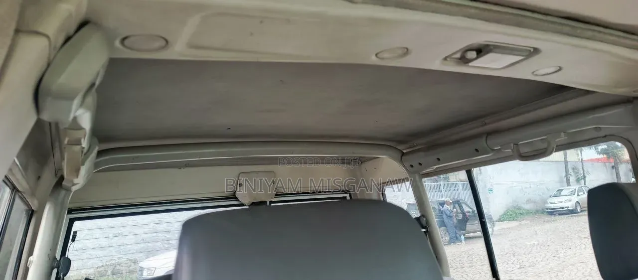 Toyota Land Cruiser 1990 Gray