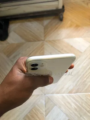 Apple iPhone 11 128 GB White