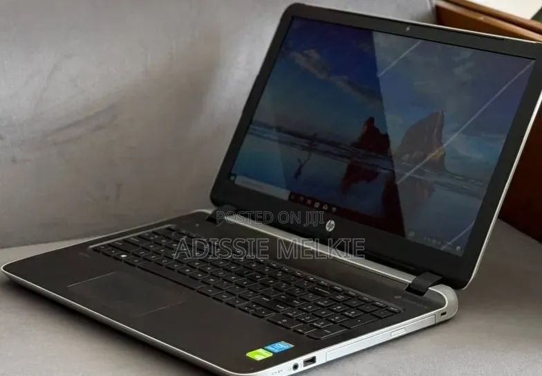 New Laptop HP Pavilion 15 8GB Intel Core i7 HDD 1T
