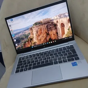 New Laptop HP EliteBook 830 G8 1GB Intel Core i5 SSD 512GB