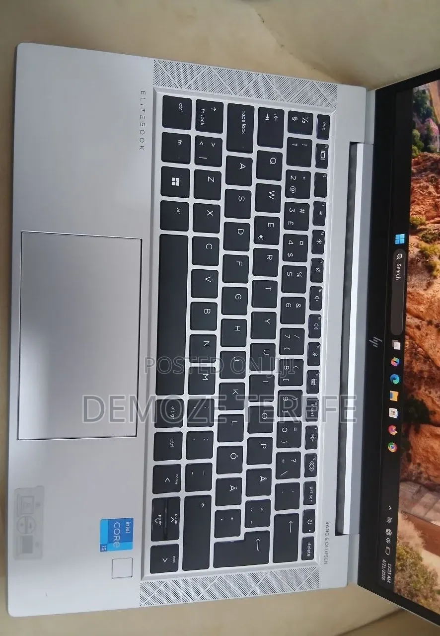 New Laptop HP EliteBook 830 G8 1GB Intel Core i5 SSD 512GB
