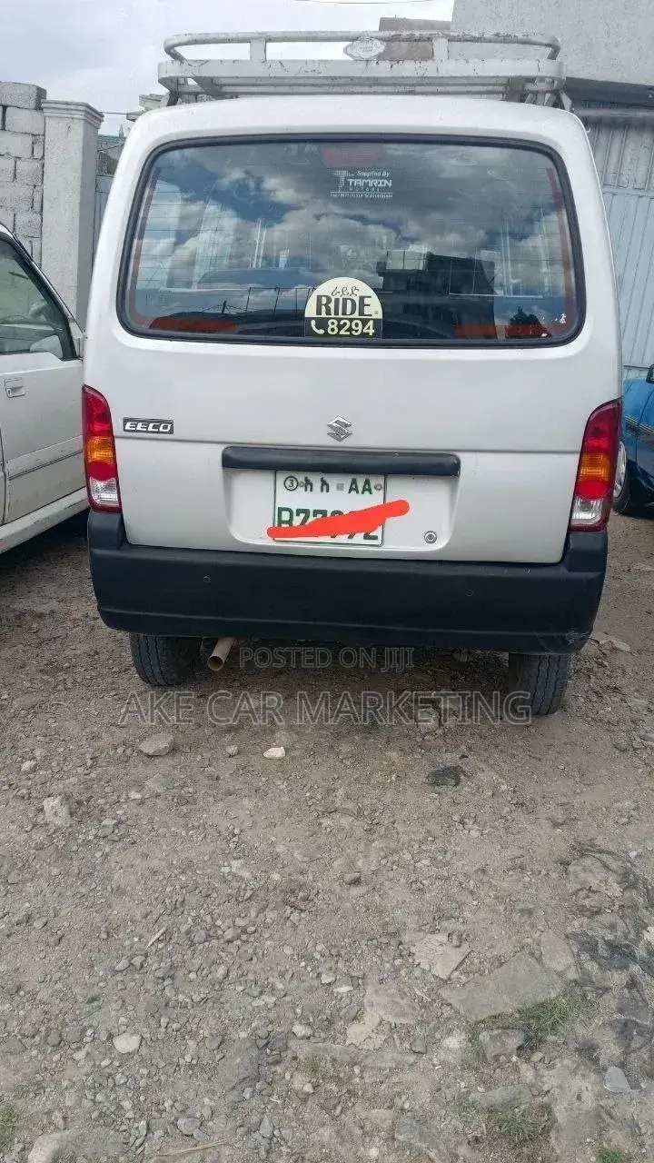 Suzuki Eeco 2024 White