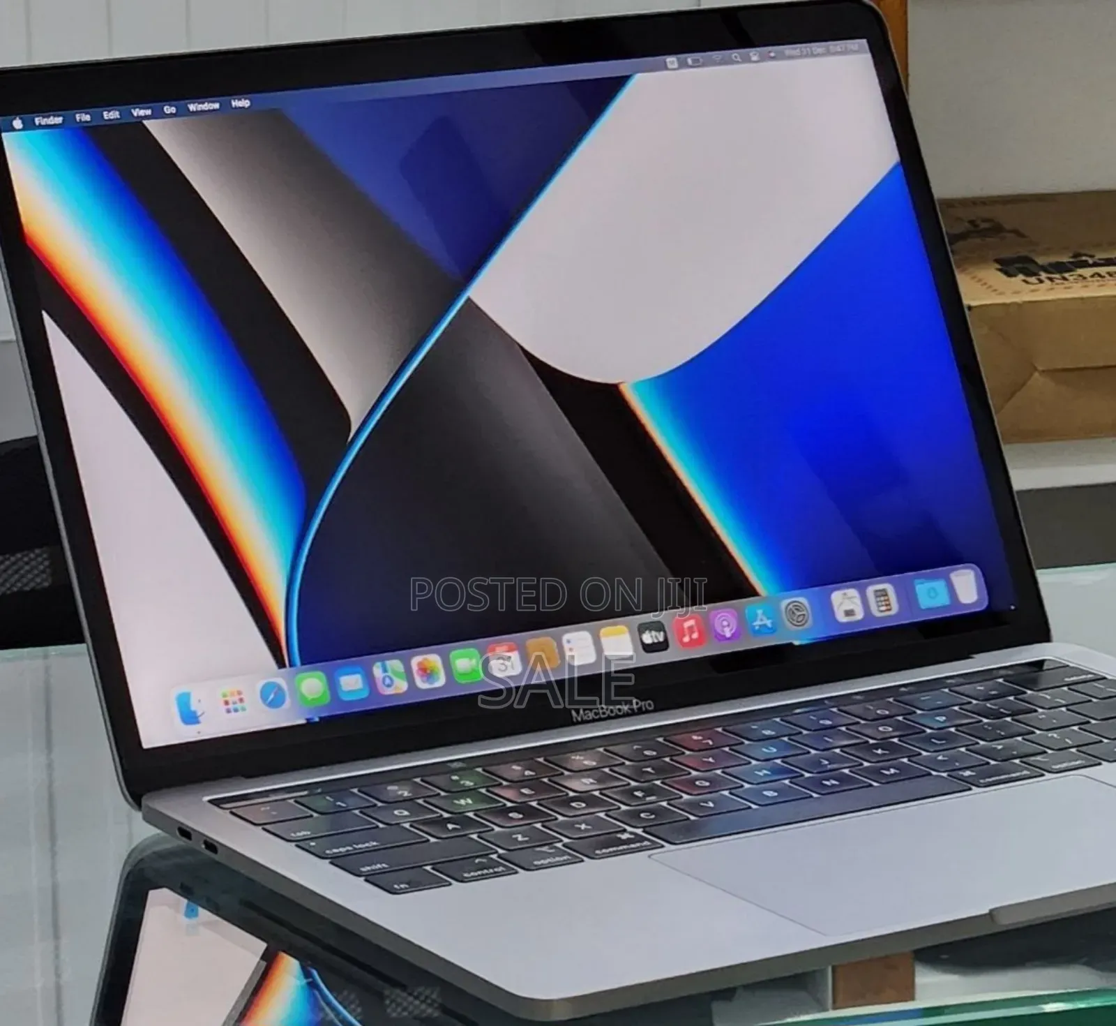 New Laptop Apple MacBook Pro 2019 16GB Intel Core i7 SSD 1T