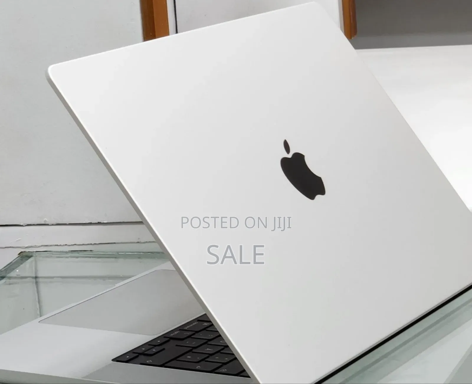 New Laptop Apple MacBook Pro M1 16GB Apple M1 SSD 512GB
