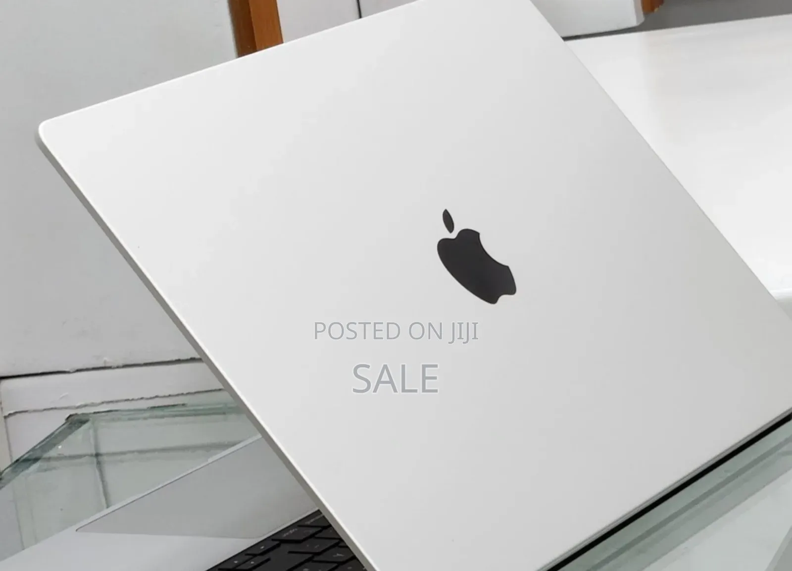 New Laptop Apple MacBook Pro M1 16GB Apple M1 SSD 512GB
