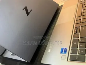 New Laptop HP ZBook Studio 16GB Intel Core i7 SSD 512GB