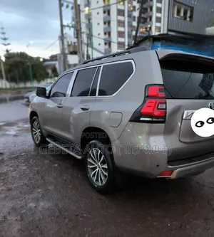 Toyota Land Cruiser 2021
