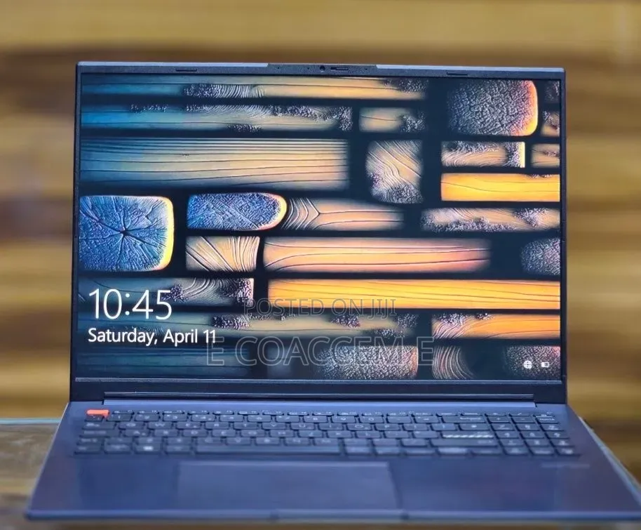 New Laptop Asus 16GB Intel Core i7 SSD 512GB