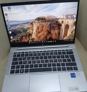 New Laptop HP EliteBook 840 G8 16GB Intel Core i5 SSD 512GB