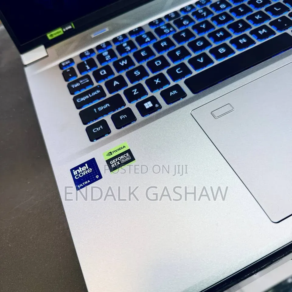 New Laptop Acer Predator Helios Neo 16 32GB Intel Core i9 SSD 1T
