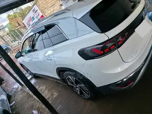 Volkswagen ID.6 Crozz 85 kWh AWD 2022 White