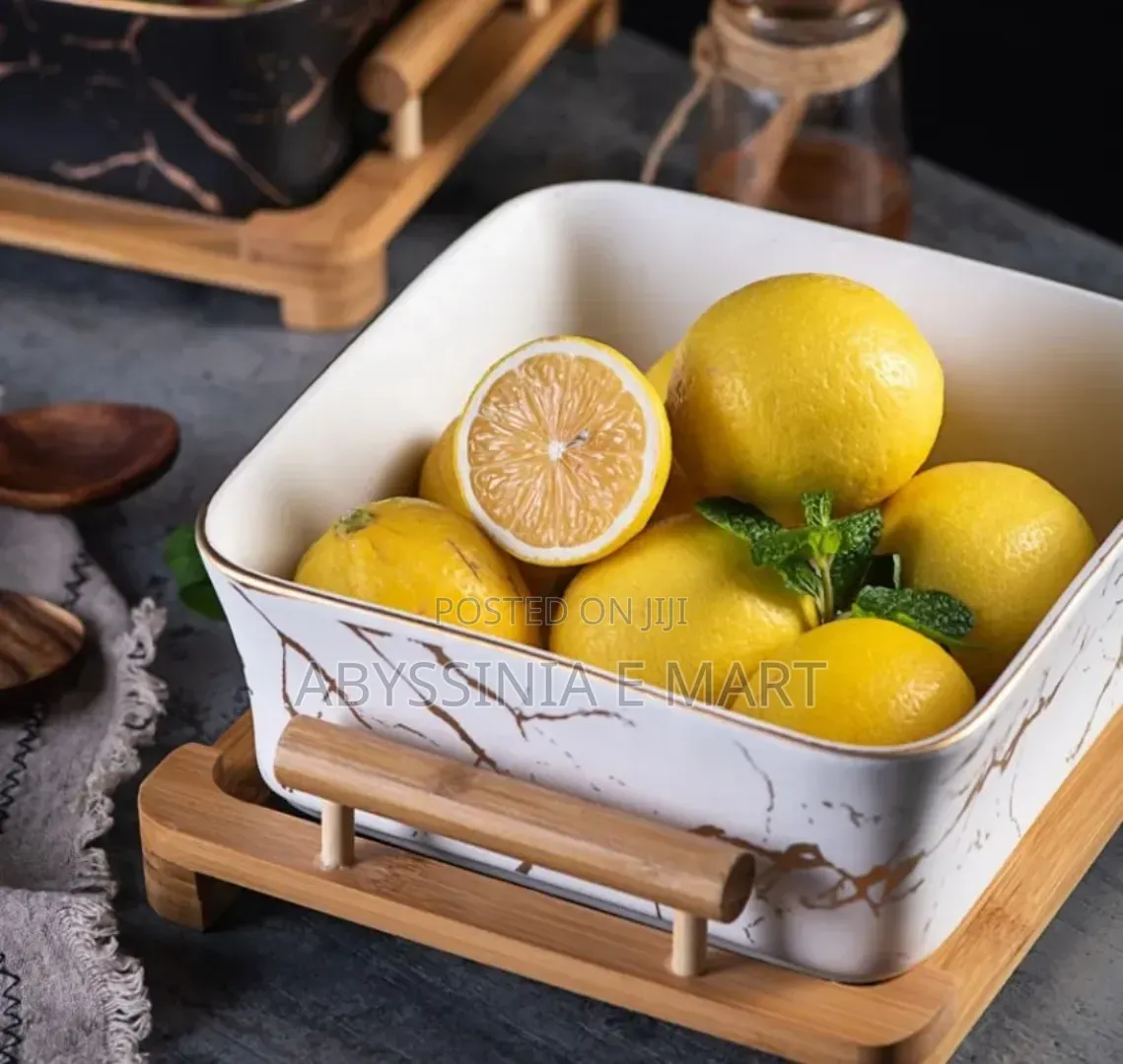 Ceramic Bowl With Bamboo Base ውብ እና ማራኪ የሆኑ የሸክላ ስሀኞች ለወጥ ማቅረቢያ!